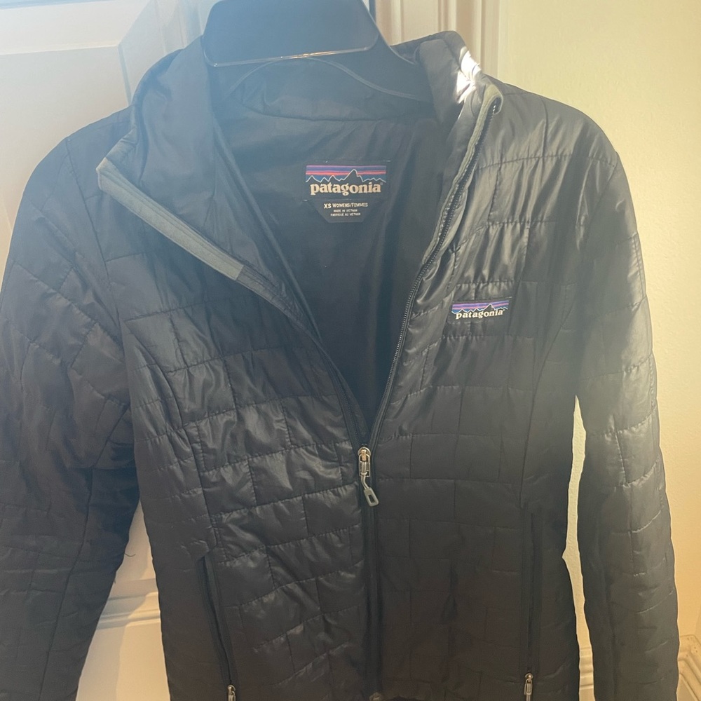 Women black Patagonia jacket XS